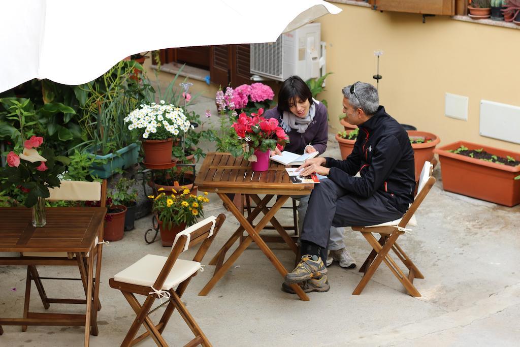 Bed and Breakfast Fiori E Limoni Quartucciu Exterior foto