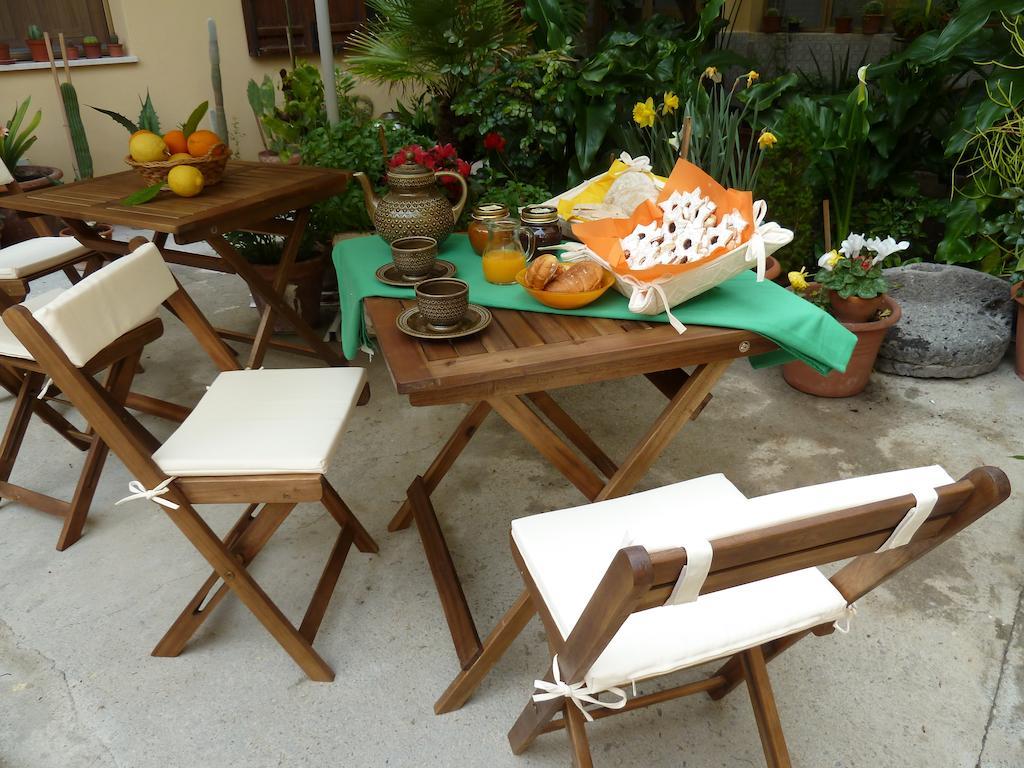 Bed and Breakfast Fiori E Limoni Quartucciu Exterior foto